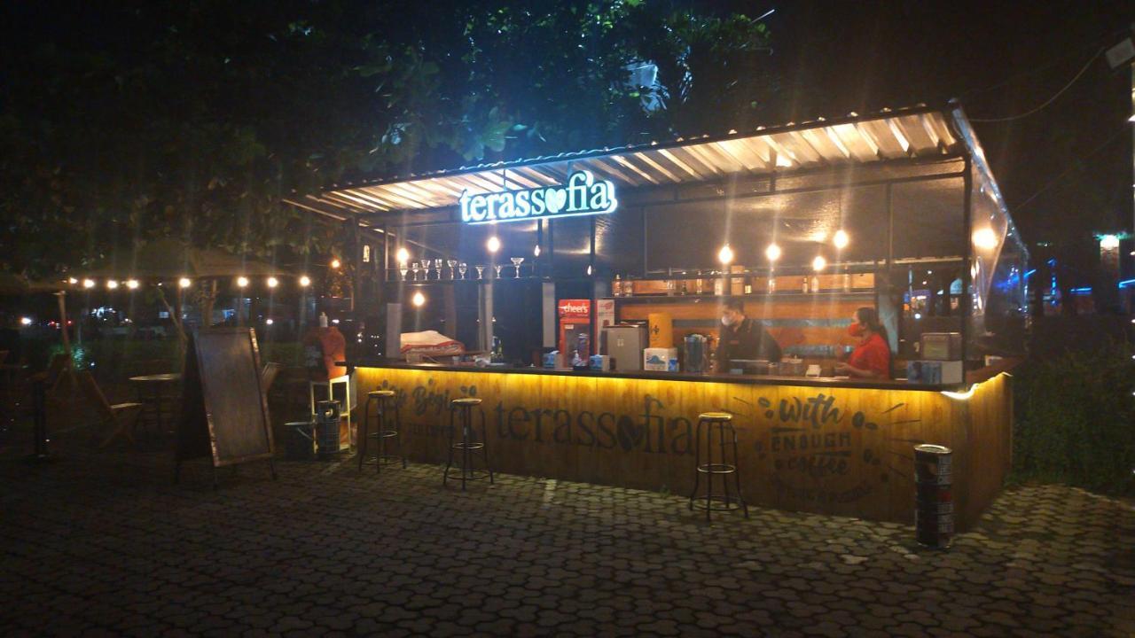 Hotel Sofia Juanda Surabaya Sidoarjo Εξωτερικό φωτογραφία