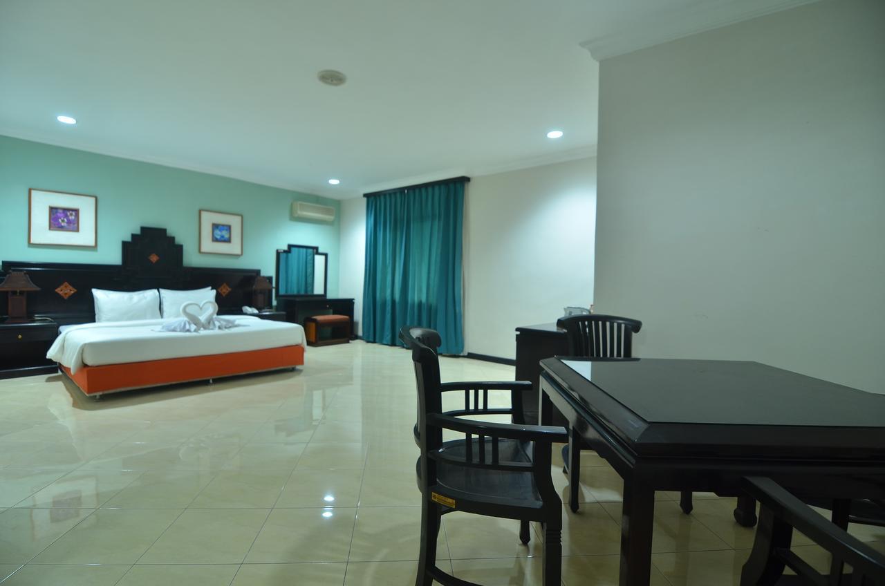 Hotel Sofia Juanda Surabaya Sidoarjo Εξωτερικό φωτογραφία